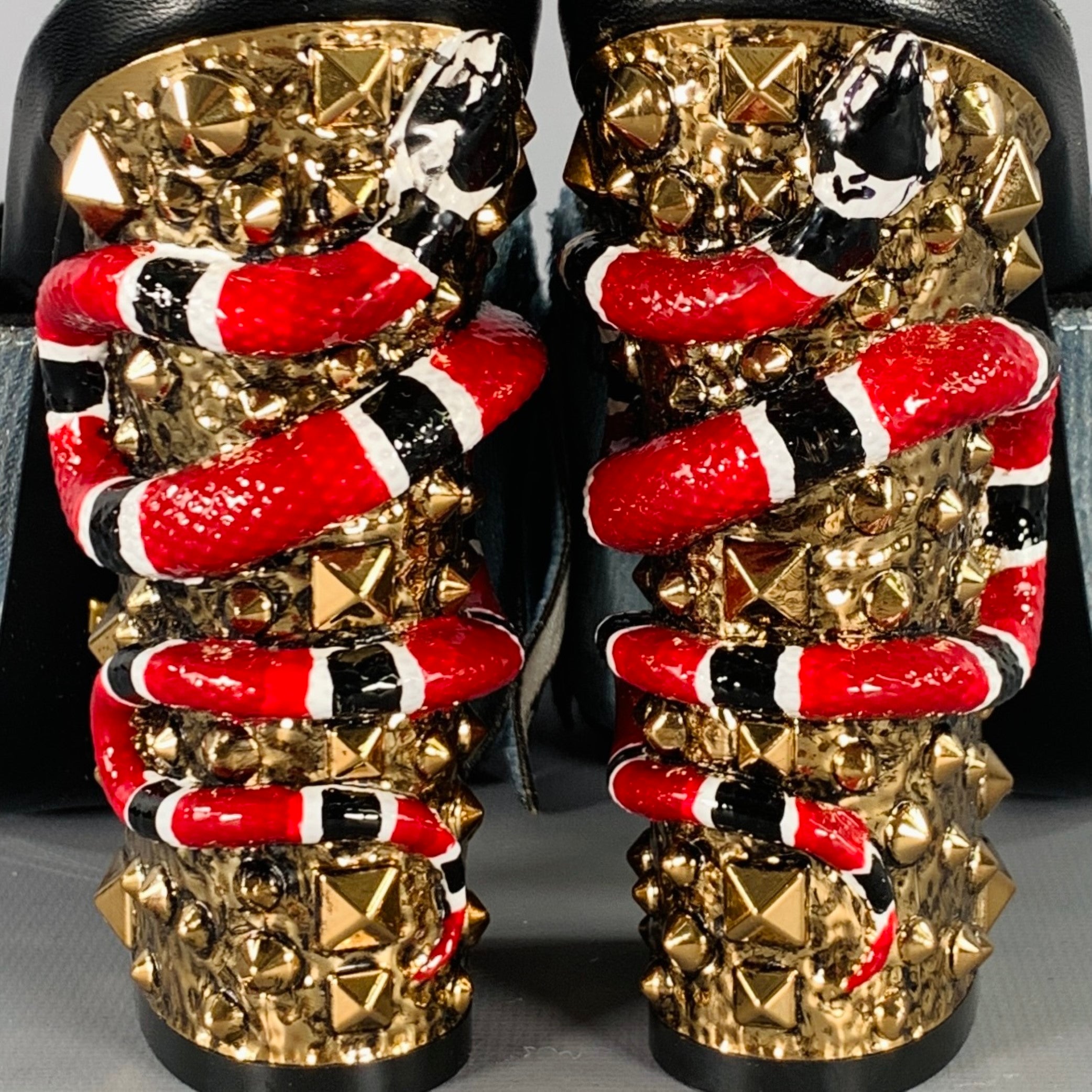 GUCCI Size 8 Trompe L'oeil Blue Red Gold Beaded Mules Sandals