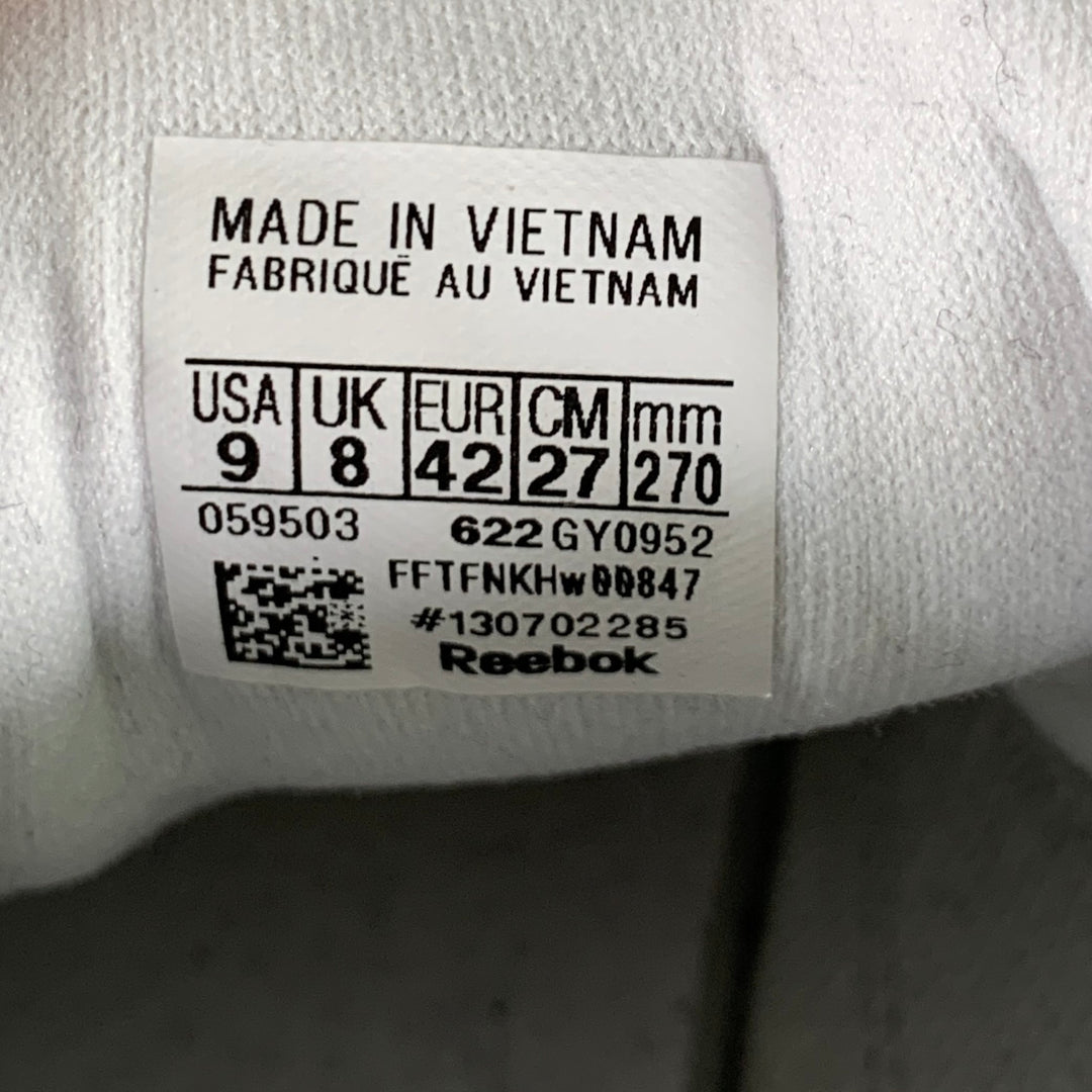 REEBOK Size 9 White Mixed Patterns Leather Runner Sneakers
