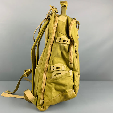 VISVIM Verde -Cordura 20L- Mochila con ribete de cuero de nailon