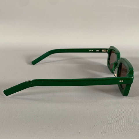 AKILA Green Solid Sunglasses
