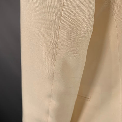 GIORGIO ARMANI Size 42 White Silk Peak Lapel Sport Coat