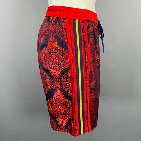 GUCCI 2018 Size 28 Red Black Jacquard Viscose Blend Joggers Shorts