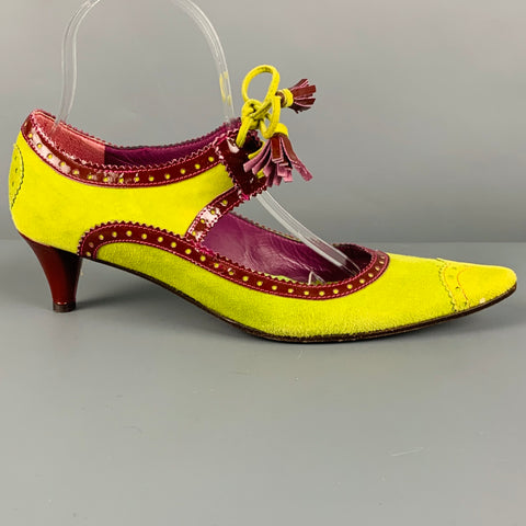 ETRO Talla 7.5 Zapatos de tacón con borlas de charol perforado de ante verde burdeos