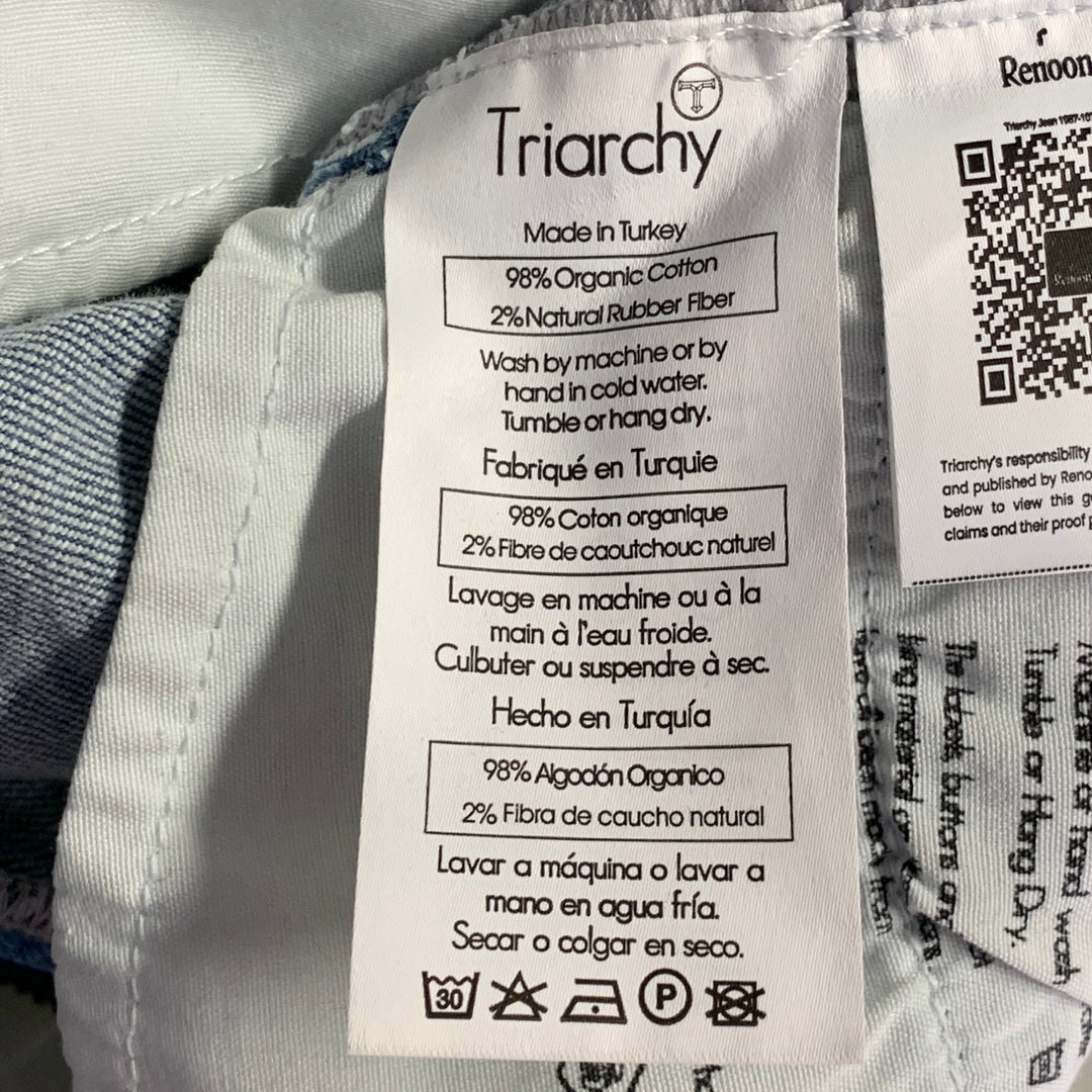 TRIARCHY Size 26 Blue Cotton Blend Washed Zip Fly Jeans