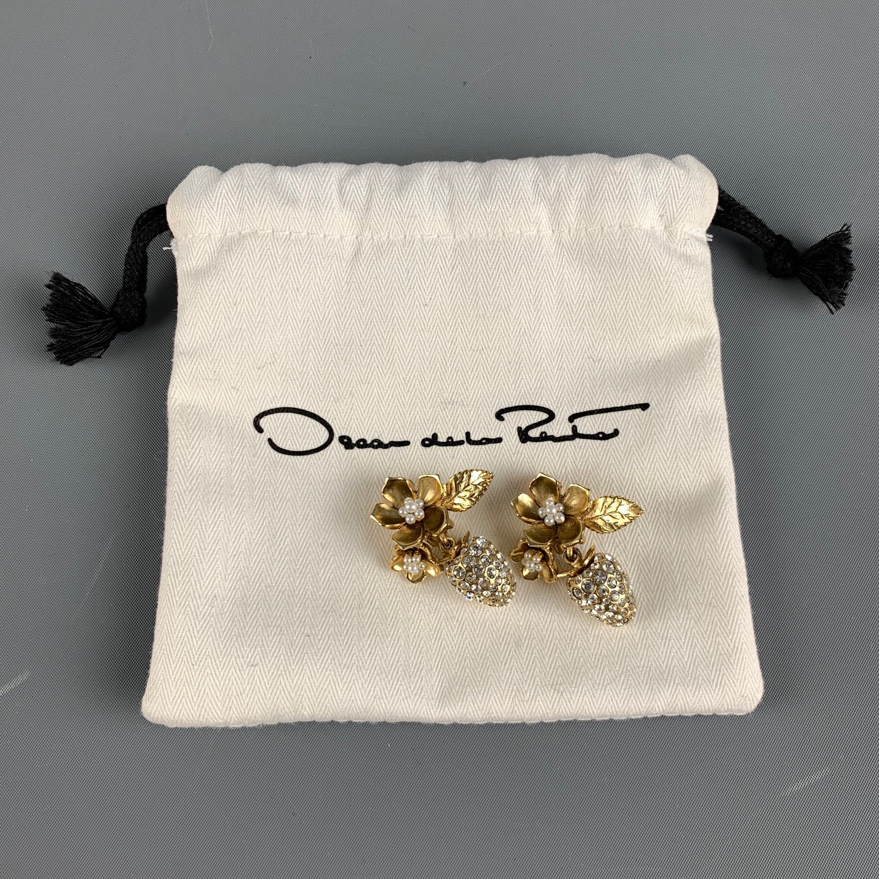 Boucles D'oreilles à Clip Oscar De La Renta - Cristaux Transparents Plaqué Or - Neuf Sans Emballage
