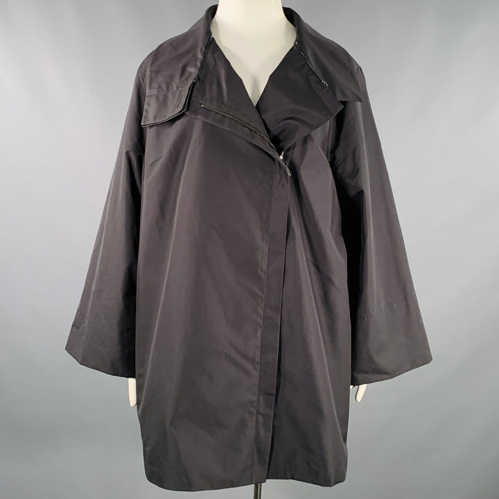 AKRIS Size 12 Black Silk Zip Up Coat
