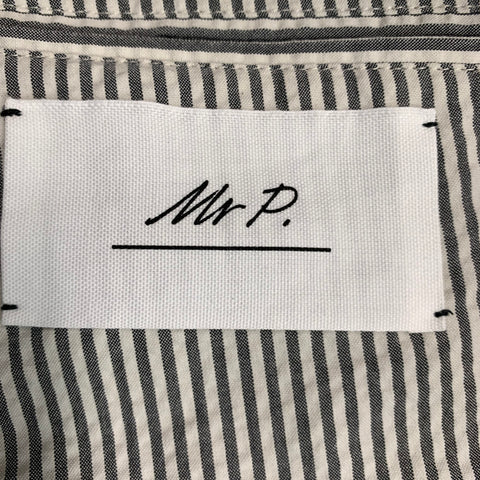 MR P. Size 42 White Grey Seersucker Cotton Single Breasted Shorts Suit