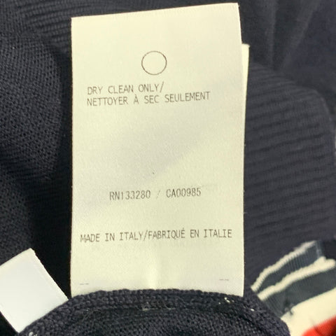 THOM BROWNE Pull en laine mérinos à rayures blanches et bleu marine, taille L
