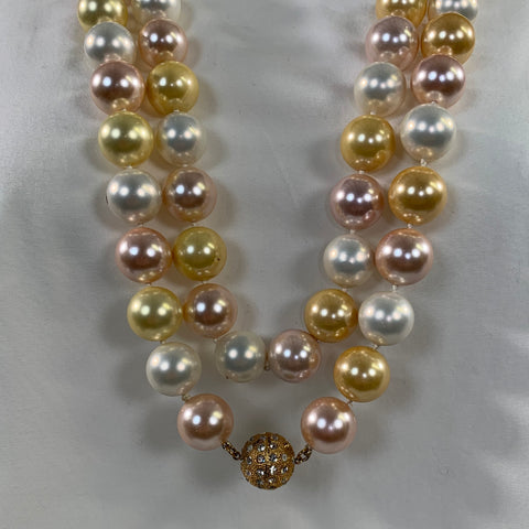 NO BRAND Cream Rose Glass Necklace