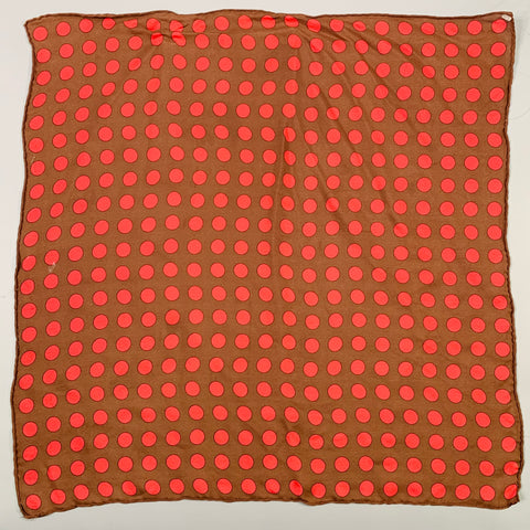 Pochette de costume vintage en crêpe marron et rouge à pois