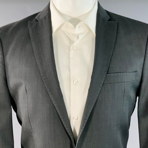 Costume J. LINDEBERG taille 40 coupe classique noir gris en laine, revers en pointe, un bouton