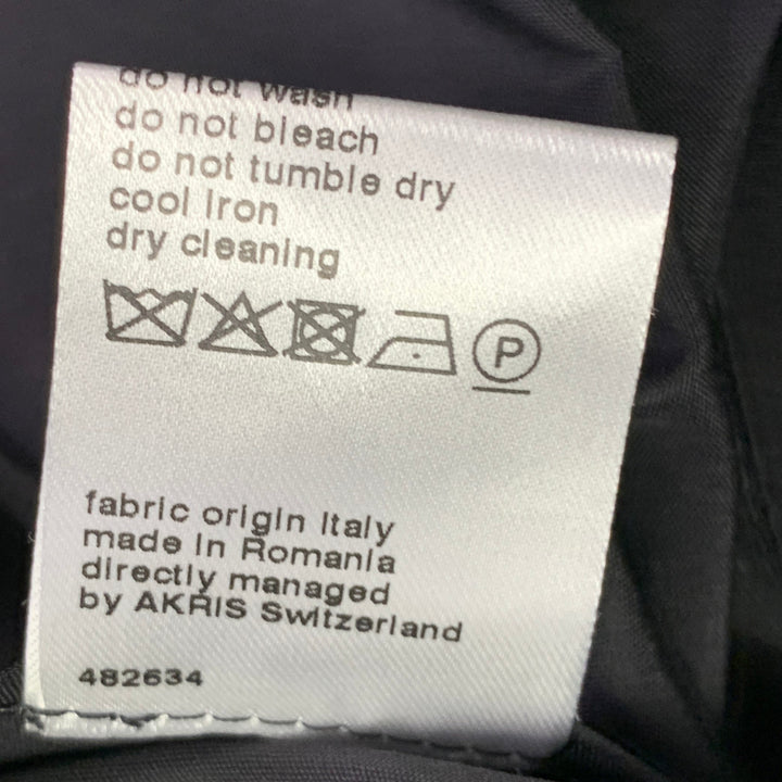 AKRIS Size 12 Black Silk Zip Up Coat