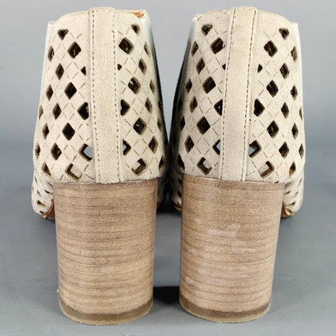 AQUATALIA Pointure 7,5 Bottes ouvertes en daim gris perforé