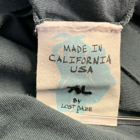 LOST DAZE CA Size XL Grey Pink Embroidered Print Cotton Crew Neck T-shirt