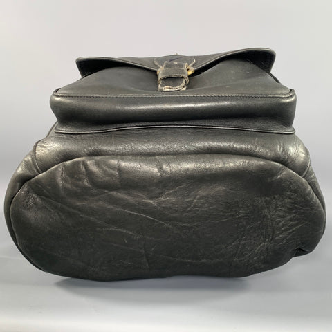 LAURA IN USA Size One Size Black Crackled Leather Backpack