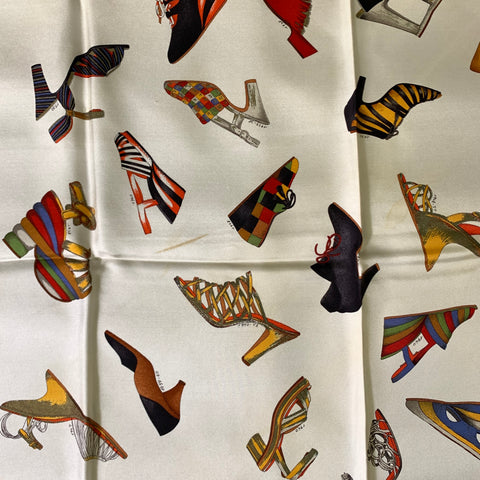 SALVATORE FERRAGAMO White Black Shoes Silk Scarves
