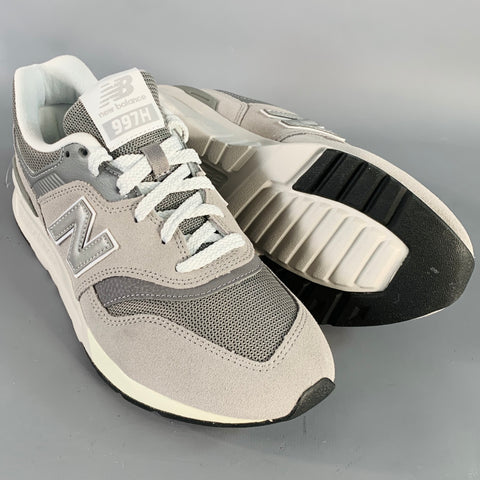NEW BALANCE 2018 Size 7 997H Grey White Color Block Suede Lace-Up Sneakers