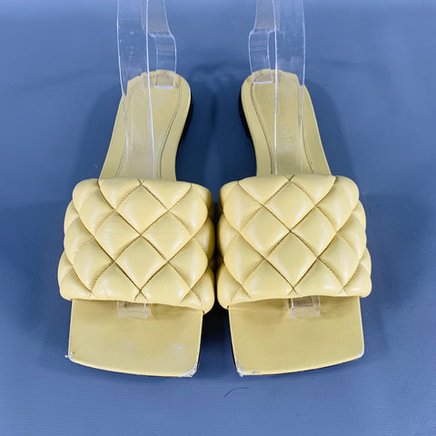 BOTTEGA VENETA Size 7 Yellow Leather Quilted Slide Sandals