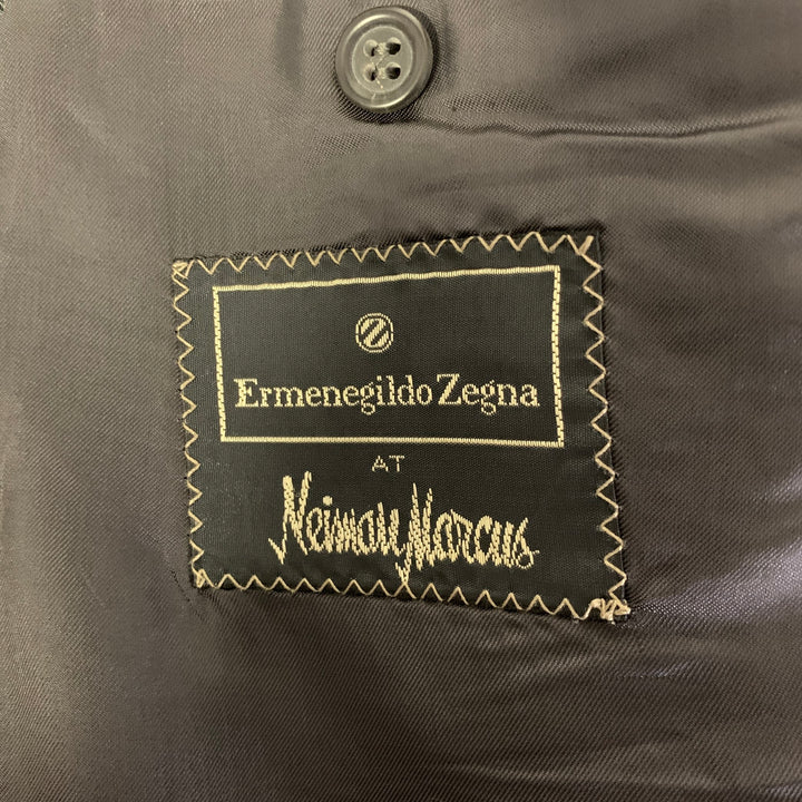 ERMENEGILDO ZEGNA Size 46 Grey Black Nailhead Wool Peak Lapel Suit