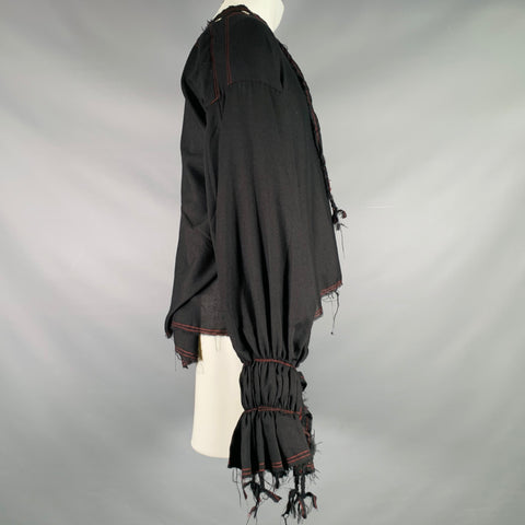 YOUTHS IN BALACLAVA Taille S Chemise de pirate à manches longues noire surpiquée contrastante