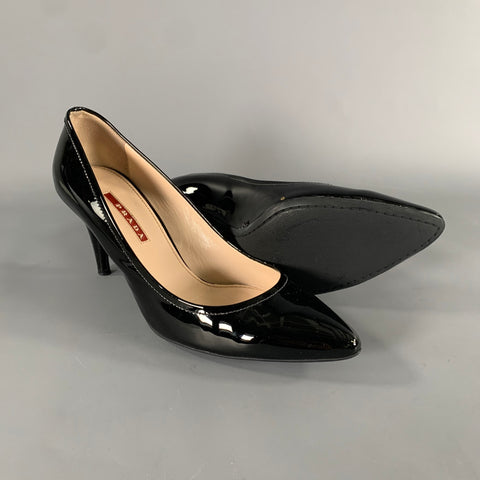 PRADA Size 8 Black Patent Leather Shiny Patent Pumps