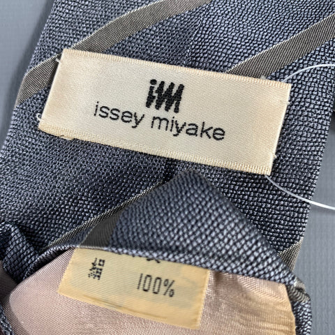 ISSEY MIYAKE Gray Tan Stripe Silk Tie