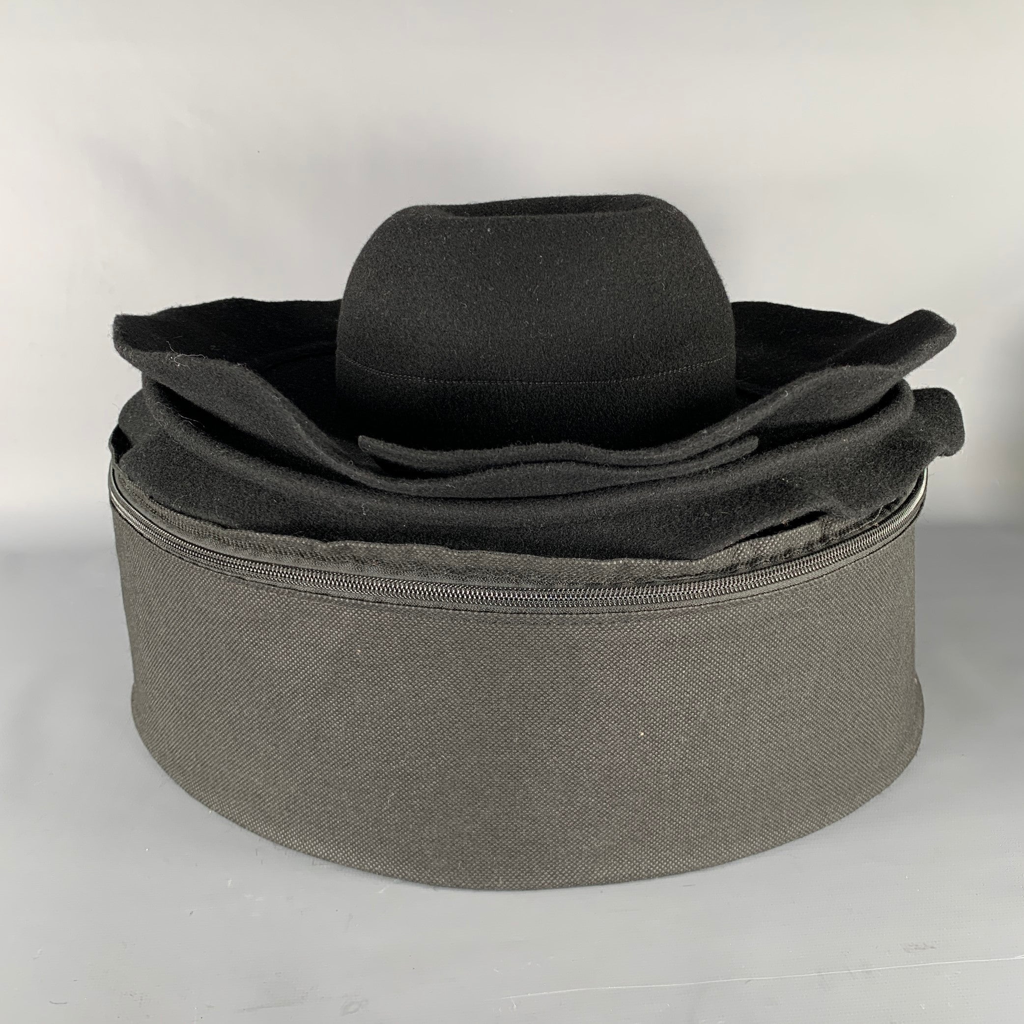 COMME des GARCONS AW18 Size M Black Wool Layered Brim Felt Hat