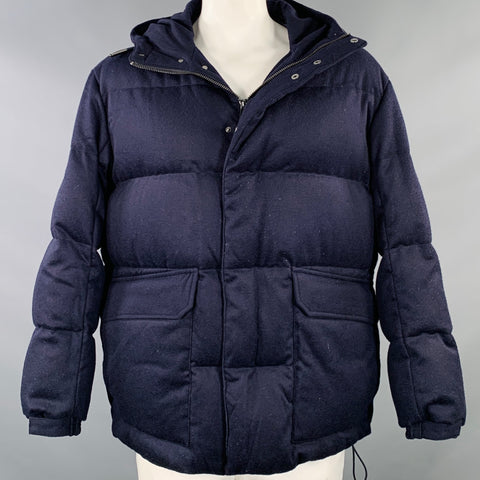 Manteau matelassé Emporio Armani en laine et cachemire bleu marine, taille 44