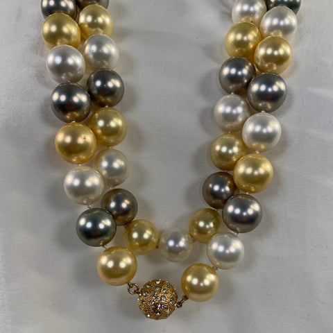 NO BRAND Cream Mint Glass Necklace