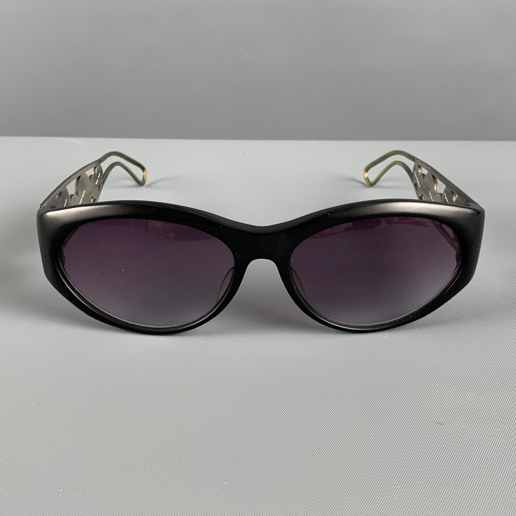 CHRISTIAN ROTH Black Silver Acetate Titanium Sunglasses  display picture 2