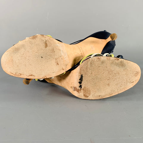 OSCAR DE LA RENTA Size 7 Navy Yellow Leather Strappy Sandals