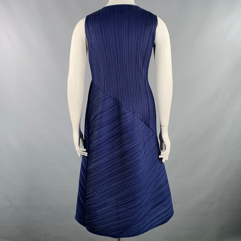 ISSEY MIYAKE Size L Navy Polyester Pleated Sleeveless Dress