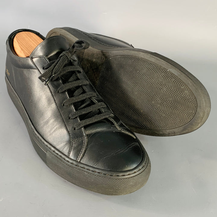COMMON PROJECTS Size 8 Black Leather Low Top Sneakers
