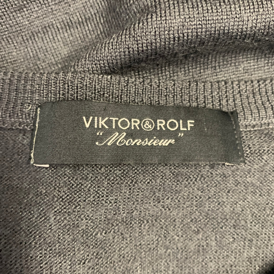 VIKTOR & ROLF Size M Grey Knit V-Neck Pullover