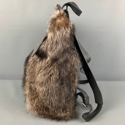 BRUNELLO CUCINELLI Mochila Monili de piel de zorro marrón gris