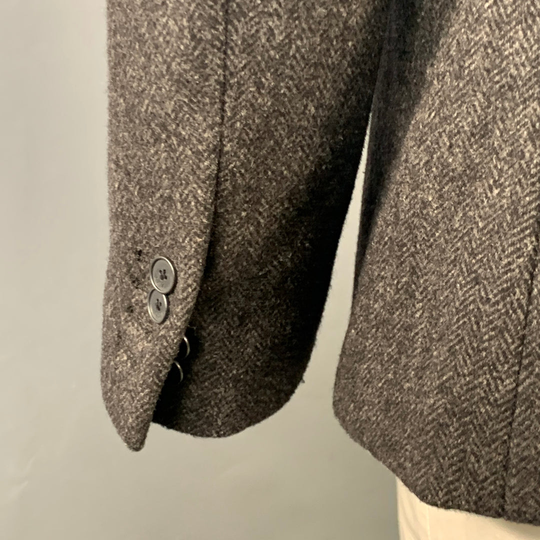JOHN VARVATOS STAR USA Size 42 Grey Charcoal Herringbone Wool Blend Sport Coat