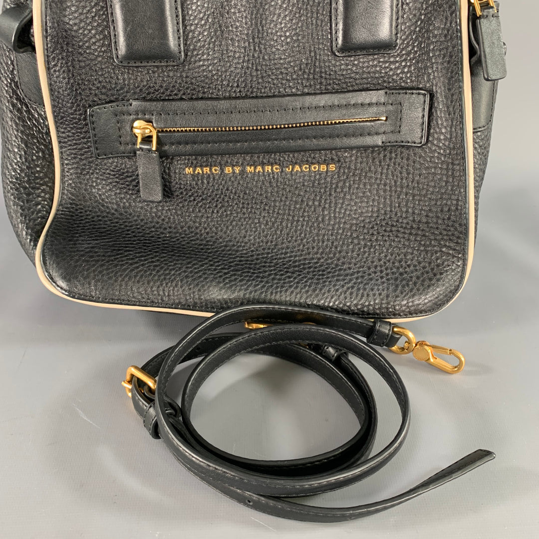 MARC JACOBS Size Black White Pebble Grain Leather Bags