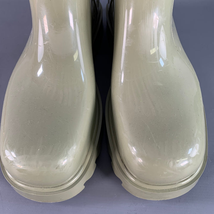 BOTTEGA VENETA Size 10 Green Sage Rubber Track Sole Rain Boots