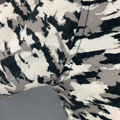 THEORY Size M Off White Black Camo Cotton Button Up Long Sleeve Shirt