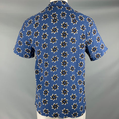 Chemise Sandro taille M, bleue, à motifs floraux abstraits, en viscose, à manches courtes