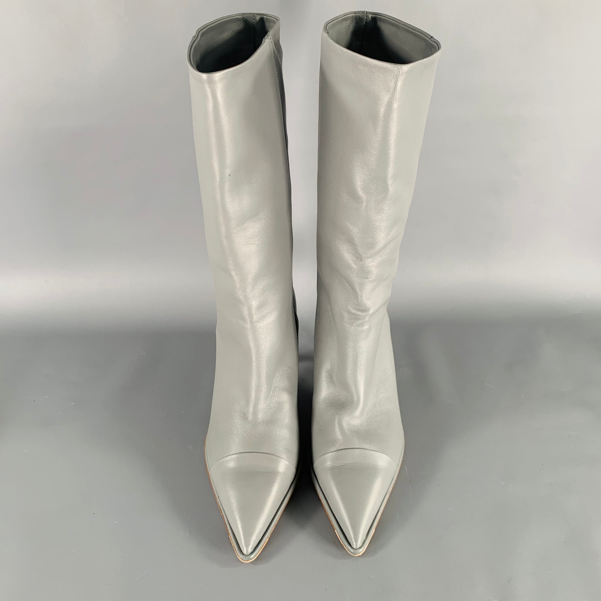 SANIA D'MINA Size 10 Grey Leather Kitten Heel Boots – Sui Generis