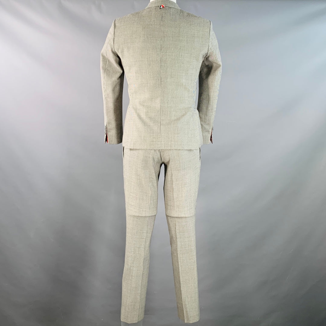 THOM BROWNE Size 38 Regular White Black Houndstooth Wool 3 Button Suit