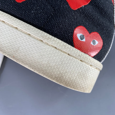 CONVERSE Size 10 Black Red Hearts Canvas Sneakers