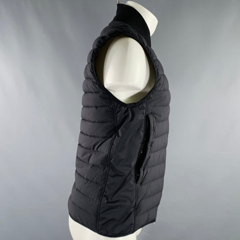 STONE ISLAND Size M Black Quilted Polyamide Blend Zip Up Vest