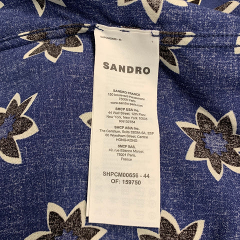 Chemise Sandro taille M, bleue, à motifs floraux abstraits, en viscose, à manches courtes