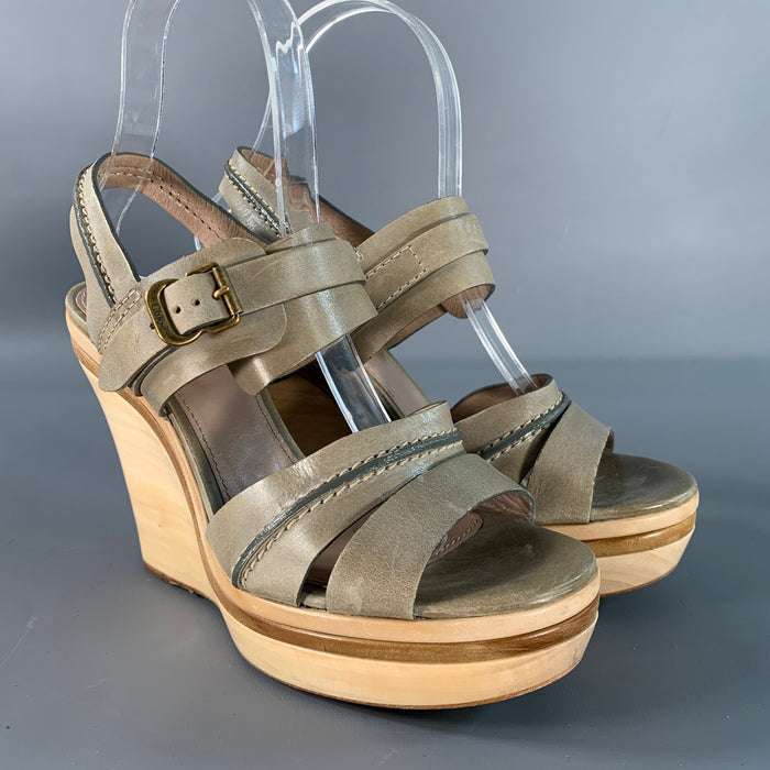 CHLOE Size 6.5 Grey Natural Leather Wedge Sandals