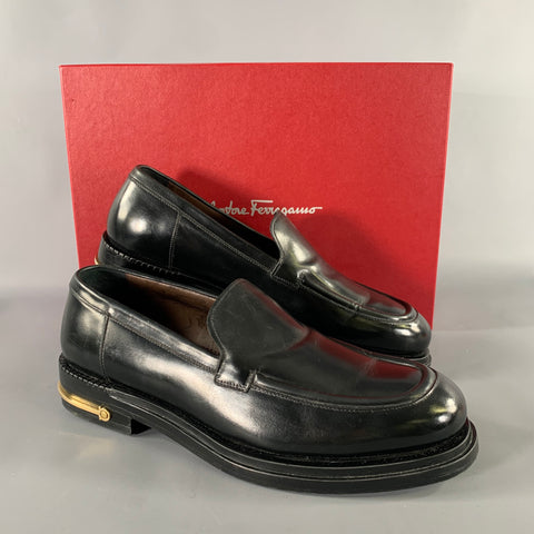 SALVATORE FERRAGAMO Size 8 Black Leather Yacht Loafers