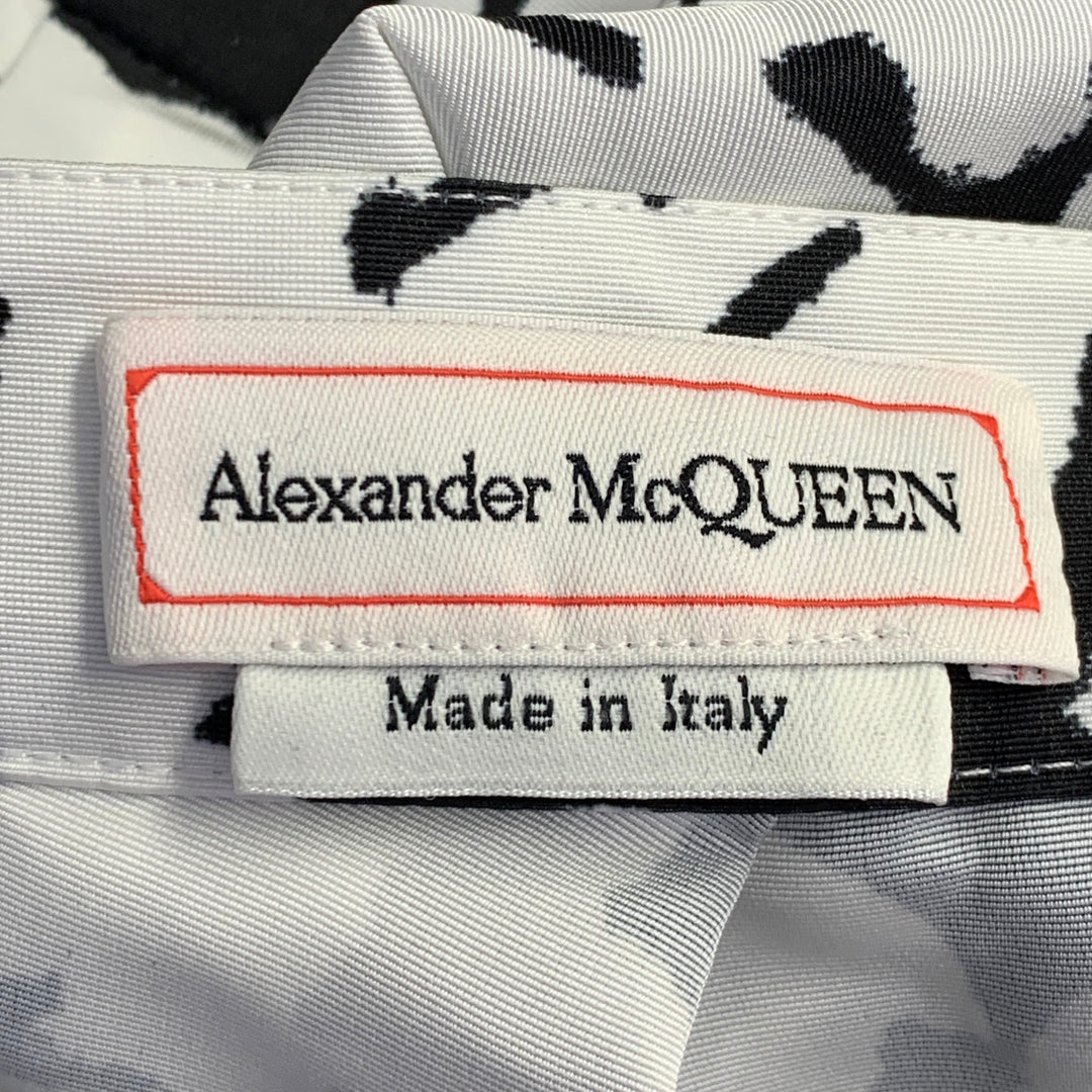 ALEXANDER MCQUEEN Size 8 White Black Taffeta Abstract Pleated Midi Skirt