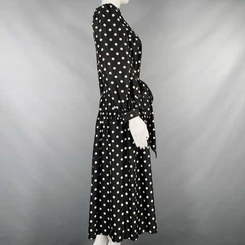 Robe trapèze en soie à pois noirs et blancs MARC JACOBS Taille 2