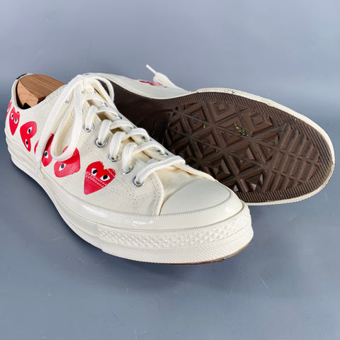 COMME des GARCONS PLAY Size 12 Cream Red Hearts Canvas Low Top Sneakers